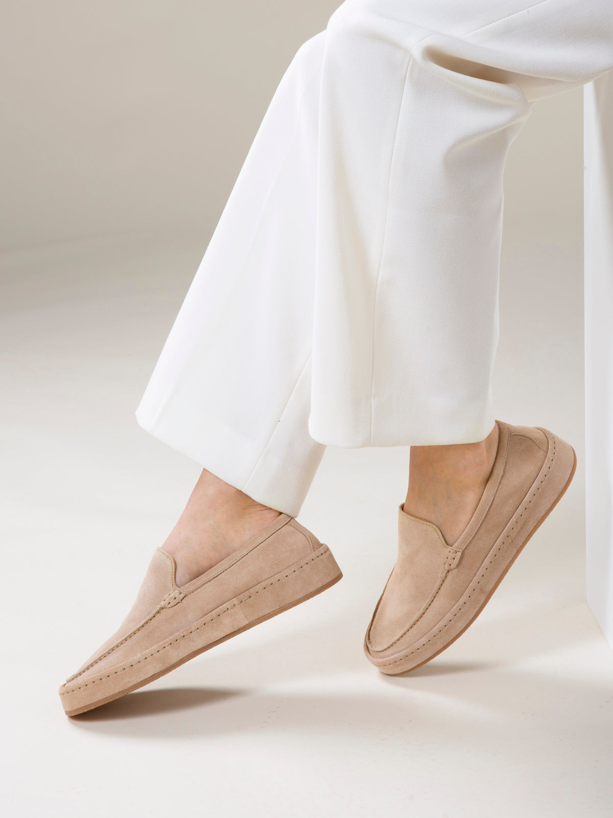 Lady Light Beige Voyager Loafer – Positano Life